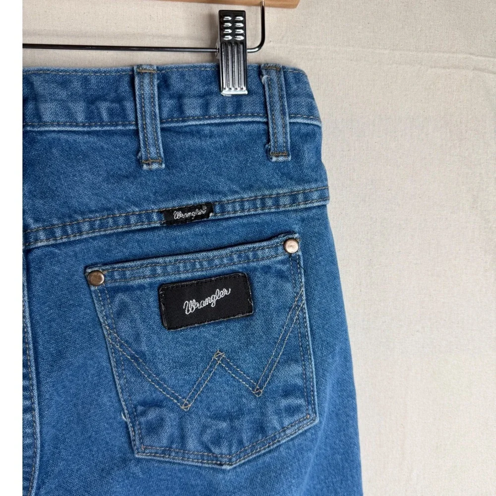 Wrangler Men's Regular Fit Straight Jeans size 28x32 Blue